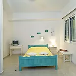 Magemenou Hotel