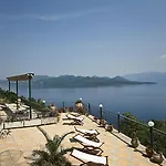 Hotel Magemenou