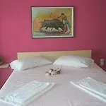 Hotel Magemenou