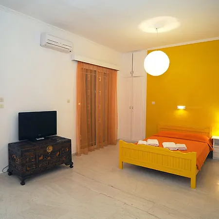 Magemenou Hotell Nikiana