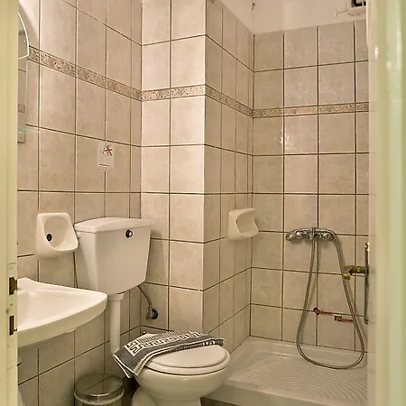 Magemenou Hotel