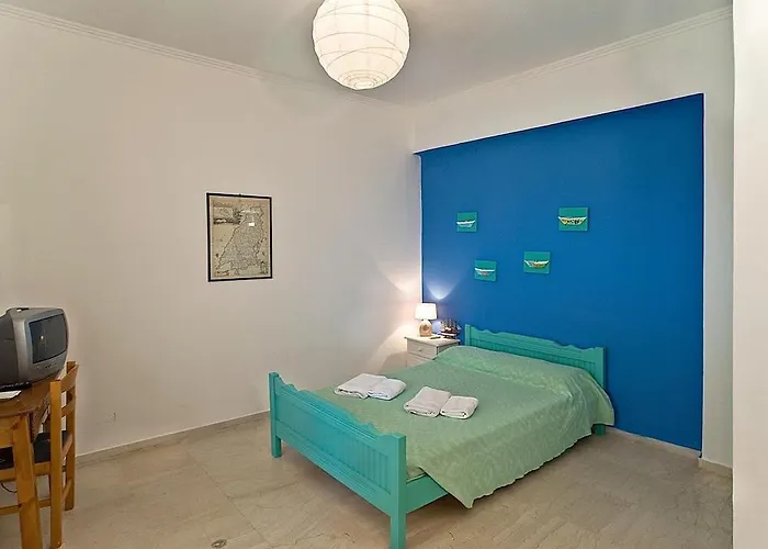 Magemenou Hotell Nikiana