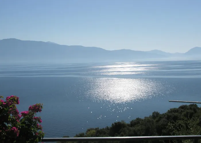 Hotel Magemenou Nikiana